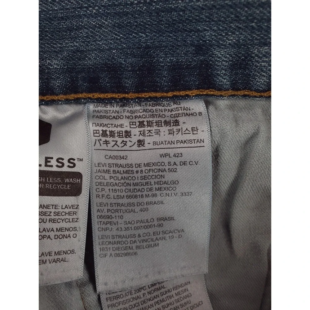 Levis levis 559